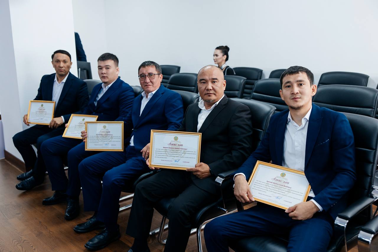 Болат Акчулаков отметил достижения параволейболистов сборной Казахстана