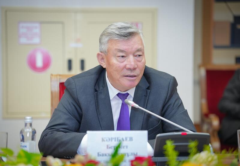 Новая академическая семитомная история Казахстана рекомендована к публикации
