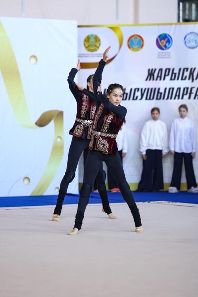 В Астане проходит чемпионат Казахстана по художественной гимнастике среди мастеров спорта