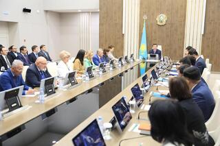 В Актюбинском регионе обсудили пути реализации Послания Президента