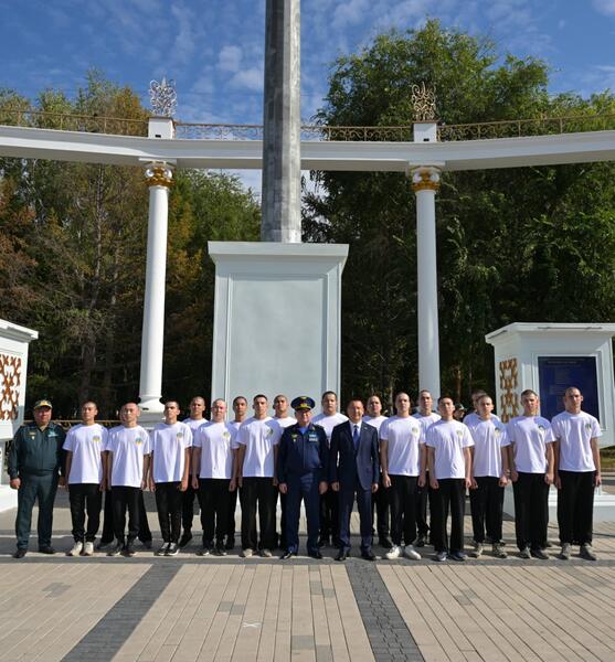 В Павлодаре проводили на срочную службу новобранцев осеннего призыва