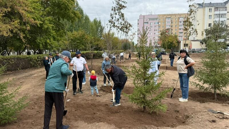 В экологической акции на территории Индустриального парка №1 в Астане приняли участие более 700 человек