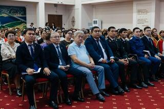 300 атырауских специалистов сферы образования приняли участие в антикоррупционном форуме