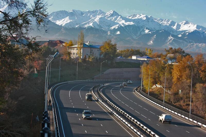 КазНУ активно разъясняет проект новой Конституции гражданам. О роли университетов в реформе права рассказали в Алматы