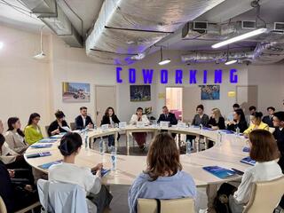 Лидеры нового поколения: открытый диалог с активной молодежью столицы провели в Доме дружбы