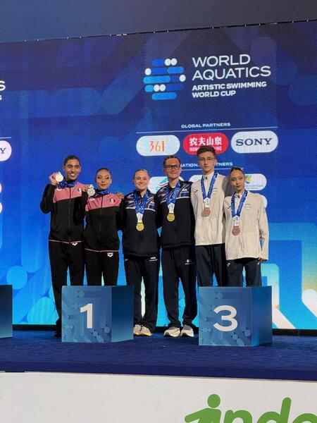 Столичные спортсмены завоевали несколько медалей на этапе Кубка мира по артистическому плаванию