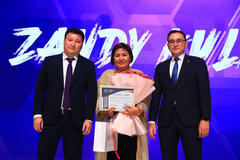 В ТУРКЕСТАНЕ СОСТОЯЛАСЬ РЕСПУБЛИКАНСКАЯ ИГРА КВН ZANDY KÚLKІ