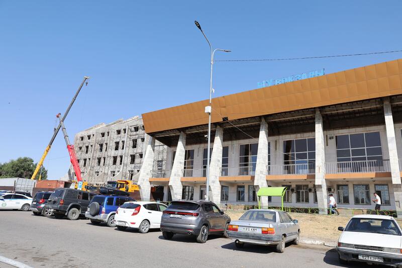 Улучшение городской среды, аквакультура, промышленный сектор — рабочая поездка Е. Карашукеева в Шуский район