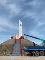 Начаты работы по благоустройству и содержанию Стеллы Победы в Великой Отечественной войне 1941–1945 гг.