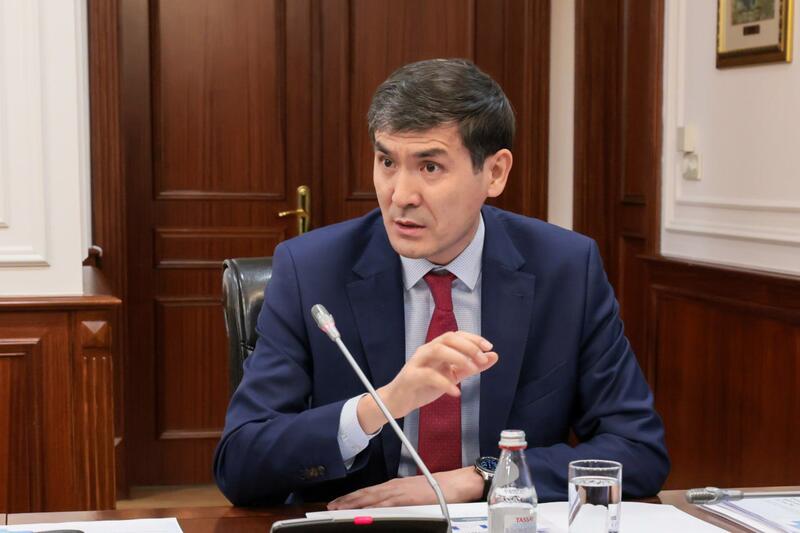 ЦИФРОВИЗАЦИЯ ЗДРАВООХРАНЕНИЯ И УСТОЙЧИВОСТЬ СИСТЕМЫ ОСМС БЫЛИ РАССМОТРЕНЫ В ПРАВИТЕЛЬСТВЕ