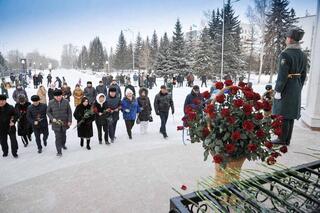 В честь Дня Независимости состоялась церемония возложения цветов