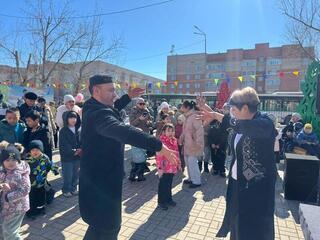 Наурызнама: концертные программы начались в жилых массивах Астаны