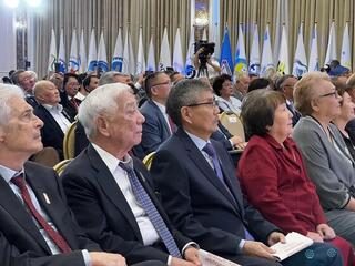 В Астане прошел торжественный форум, посвященный 35-летию Федерации профсоюзов