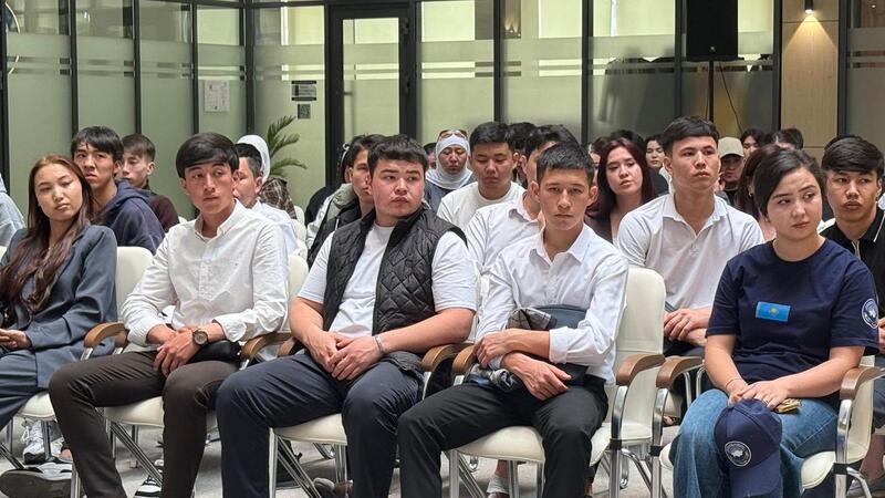 «НАРКОМАНИЯ – БОЛЕЗНЬ ВЕКА»: В ТУРКЕСТАНЕ ПРОШЛА ВАЖНАЯ ВСТРЕЧА С МОЛОДЕЖЬЮ