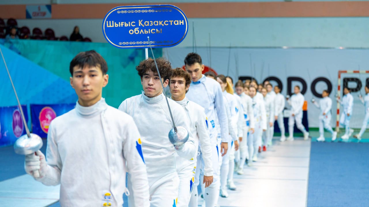 В ВКО стартовал чемпионат Казахстана по фехтованию среди молодёжи
