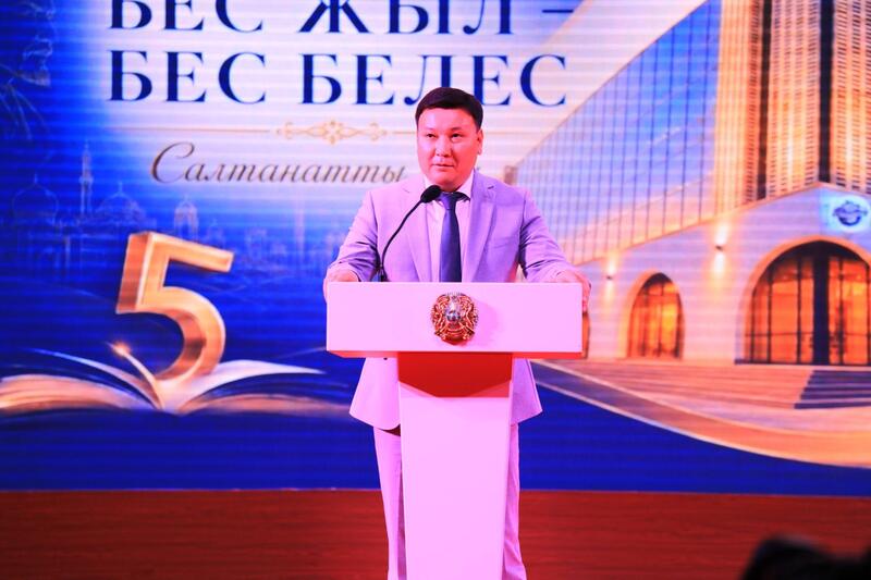 «ФАРАБ» КІТАПХАНАСЫНЫҢ ҚАЙТА ҚҰРЫЛҒАНЫНА 5 ЖЫЛ: «БЕС ЖЫЛ – БЕС БЕЛЕС» МЕРЕЙТОЙЛЫҚ ЖИЫНЫ ӨТТІ