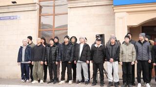 В Астане торжественно проводили первых новобранцев весеннего призыва на службу в армию