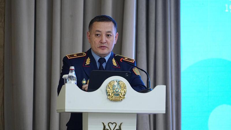 РАЗГОВОР О ВАЖНОМ: ГЛАВА ПОЛИЦИИ ШЫМКЕНТА ВСТРЕТИЛСЯ СО СТУДЕНТАМИ