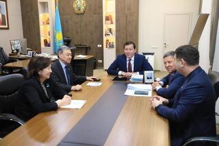 Глава региона принял сенаторов