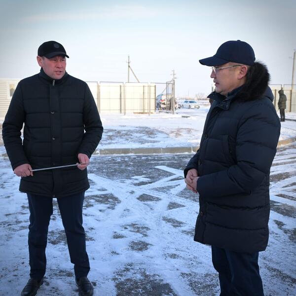 Аким Павлодарской области Асаин Байханов совершил рабочую поездку в Баянаульский район, где оценил ход реализации ключевых инфраструктурных, проектов