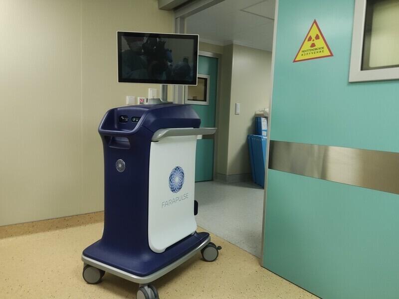 ВПЕРВЫЕ В АЛМАТЫ ПРОВЕДЕНА УНИКАЛЬНАЯ ОПЕРАЦИЯ НА СЕРДЦЕ ПО ТЕХНОЛОГИИ FARAPULSE ABLATION