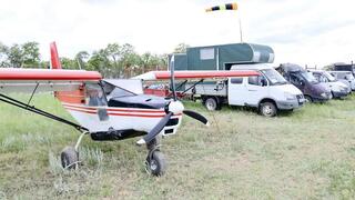 В Карагандинской области идёт обработка полей от саранчи