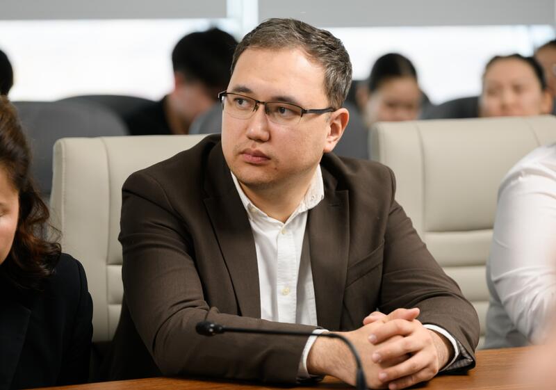Наука – во благо общества: казахстанский ученый разрабатывает систему опреснения морской воды на солнечной энергии