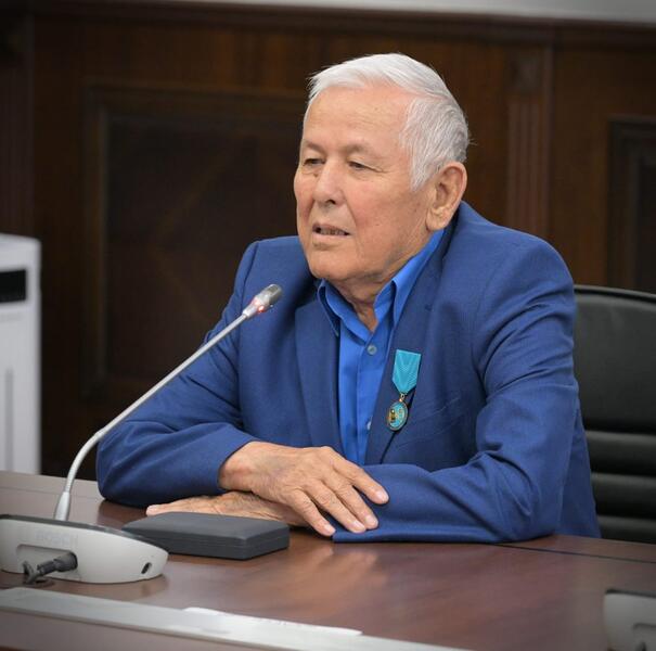 В Павлодарской области вручили медали в честь 30-летия Конституции