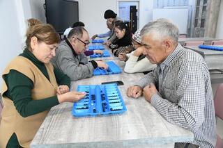 Турниры по национальным играм среди пенсионеров провели в столице ко Дню пожилых людей