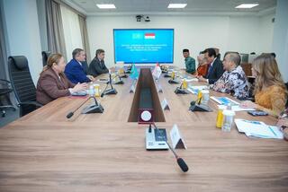 Министр науки и высшего образования обсудил с послом Индонезии партнерство в области образования и науки