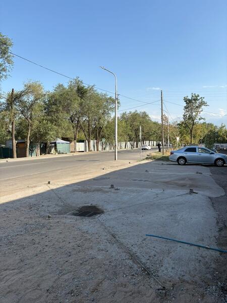 В Алматы снесли незаконную автомойку