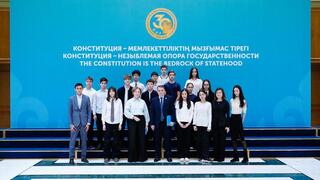 Конституционный Суд организовал тематическую экскурсию для учащихся Экономического лицея Астаны