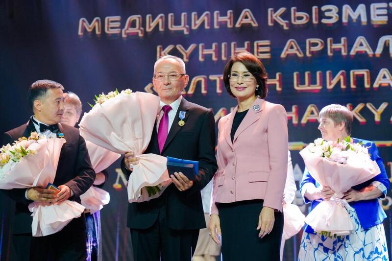 «Алтын Шипагер»: лучших медицинских работников чествовали в Астане