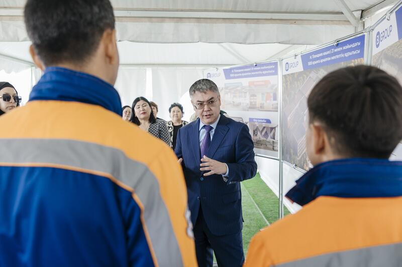 В Атырау начато строительство двух новых современных школ