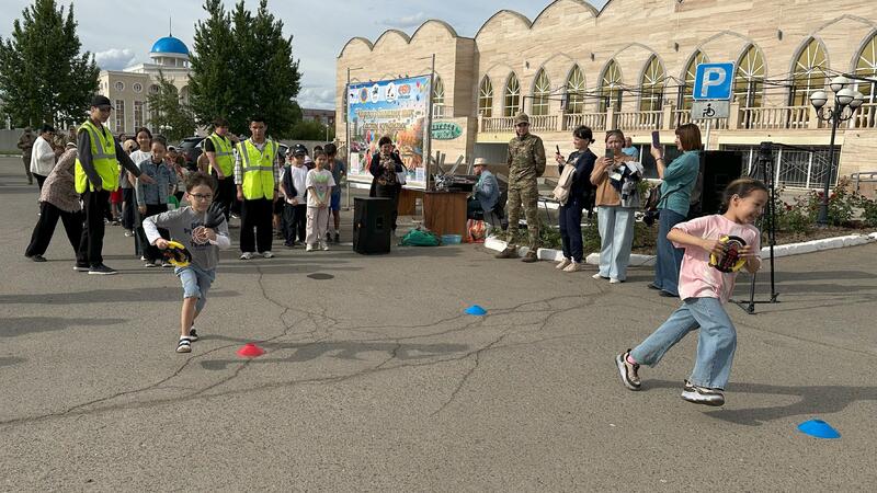 В День защиты детей спасатели по всей стране провели уроки безопасности