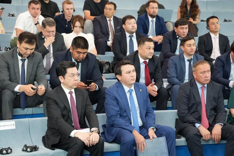Международный эксперт Кай-Фу Ли поделился опытом применения ИИ в энергетическом секторе Казахстана