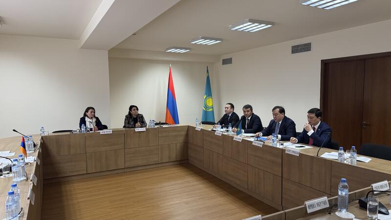 Казахстан и Армения провели консульские консультации и заинтересованы в расширении сотрудничества в консульской сфере