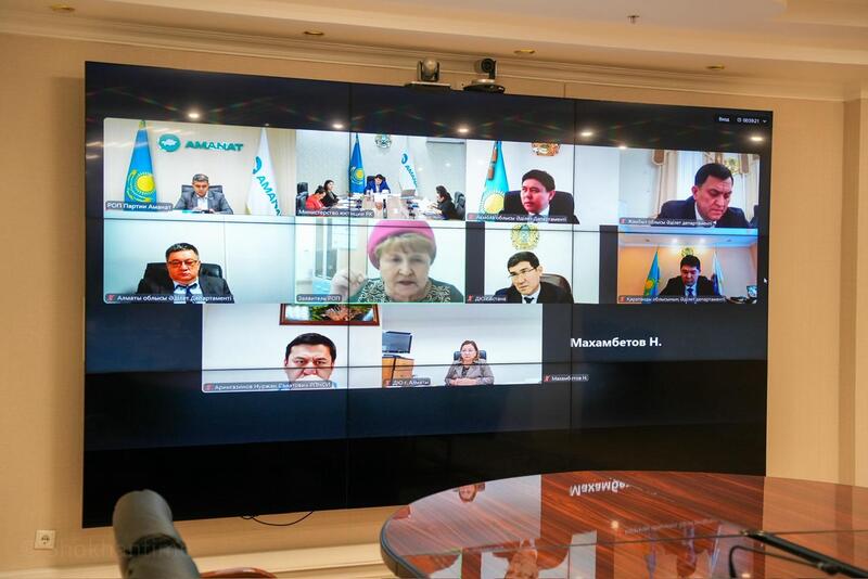 Вице-министр юстиции Даниель Ваисов провёл приём граждан в Республиканской общественной приёмной партии «AMANAT»