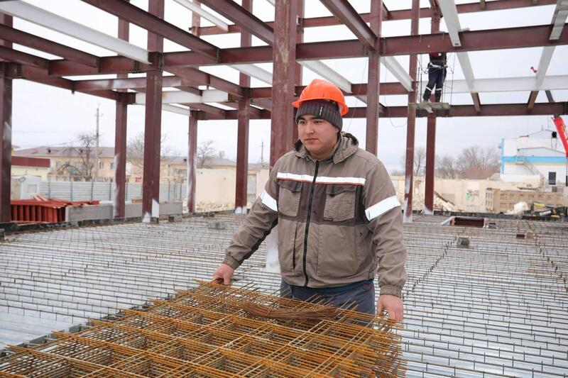 Нурдаулет Килыбай ознакомился с ходом строительства вокзала в Мунайлинском районе