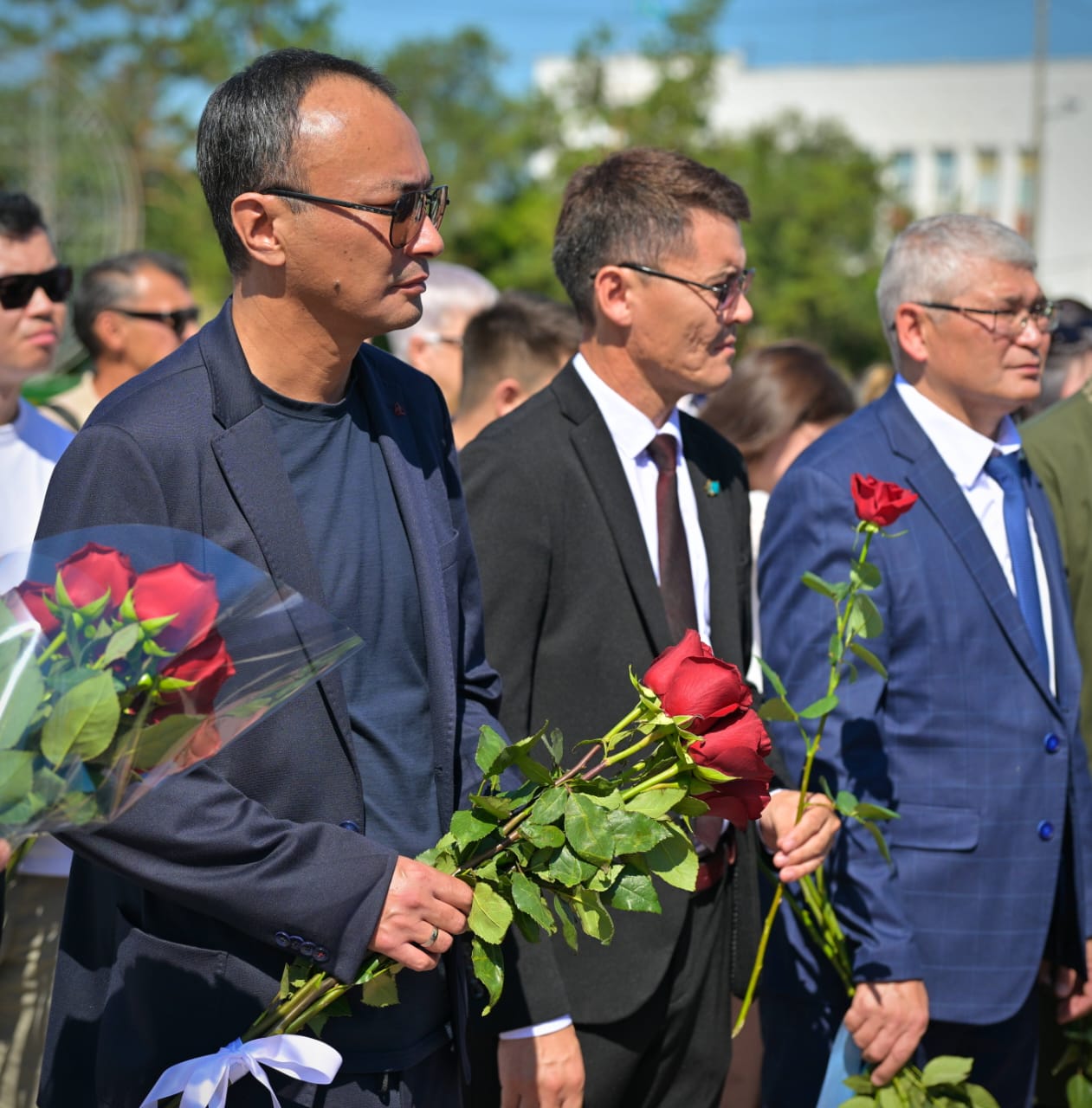 В день рождения Абая в Павлодаре возложили цветы к памятнику великому поэту