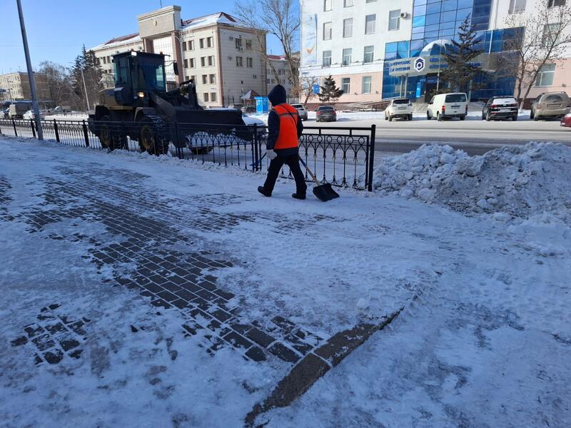 Снегопад в Астане: более 1700 единиц спецтехники задействованы в уборке снега в Астане