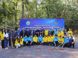 Ербол Карашукеев принял участие в республиканской экологической акции «Таза Қазақстан»