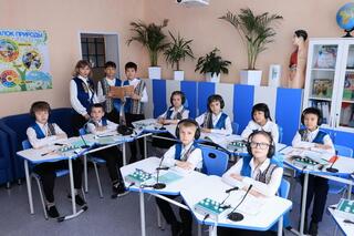 В школе-интернате Караганды работает современный аудиокласс для детей с нарушением слуха