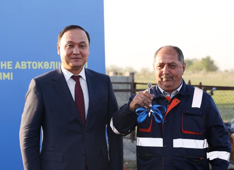 Ветеринарным организациям Жамбылской области вручили ключи от 50 новых служебных автомобилей