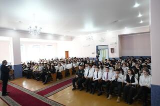 Беречь лес – обязанность каждого поколения: в Семее провели экологическую лекцию для студентов