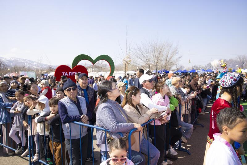 Аким области принял участие в праздновании Наурыза в Талгаре