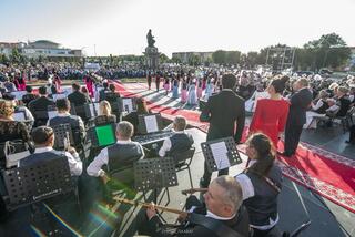 В области Жетісу 50-летие театра им. Б. Римовой ознаменовалось воссозданием классики и продолжилось международным фестивалем «BIKEN FEST ІІІ»