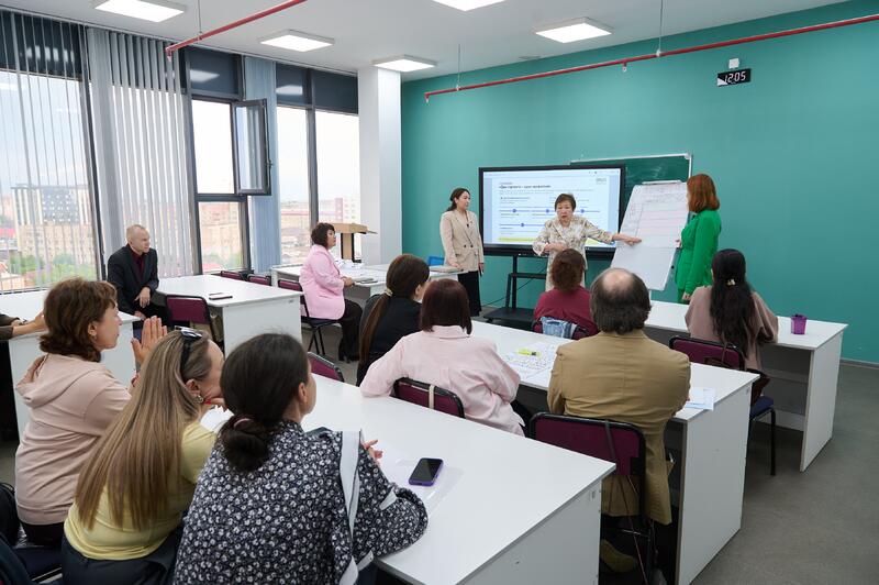 В Kozybayev University прошел педагогический форум по вопросам развития регионального образования
