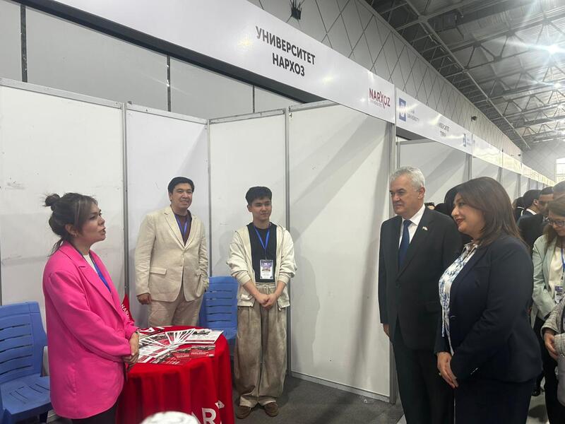 Казахстанские вузы представлены на международной выставке в Душанбе