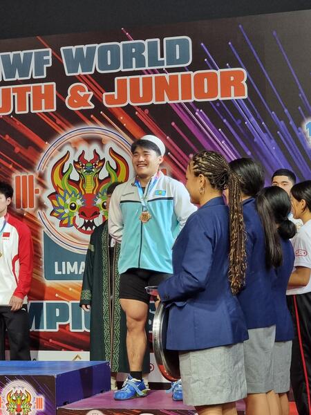 Столичный спортсмен завоевал бронзовую медаль на юниорском чемпионате мира по тяжелой атлетике